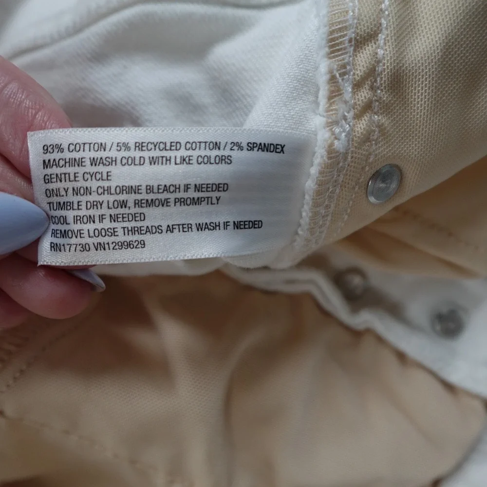 Ava & Viv Jeans Women 17 White Straight Button Fly Raw Hem High Waist Cuffed